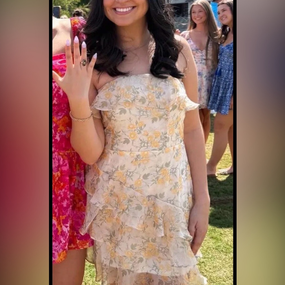Lulu’s Strapless Yellow Floral Ruffle Dress